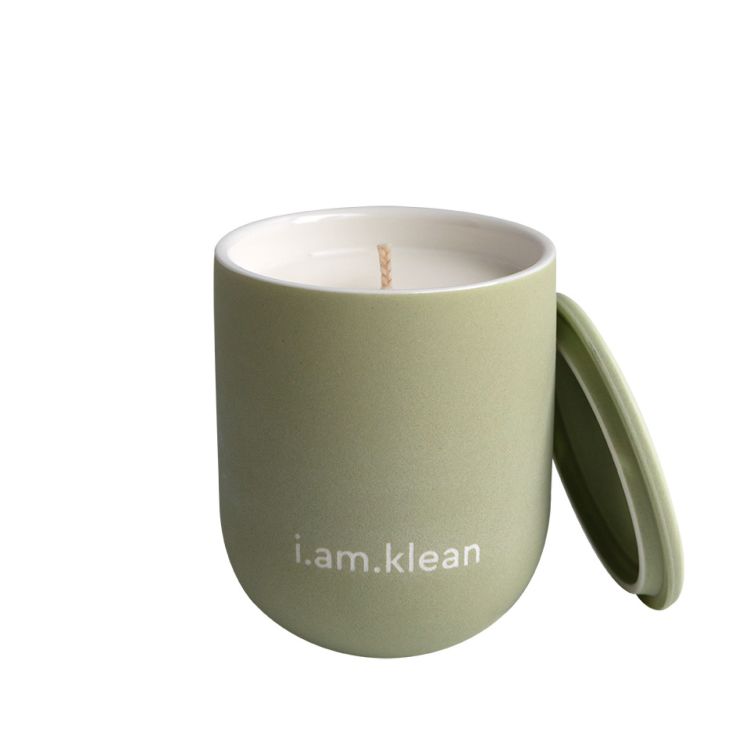 I.am.klean  Fig & Cedar candle 